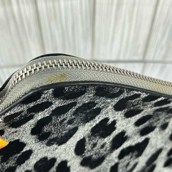 Simply Noelle Leopard Crossbody Bag - Picture 4 of 7